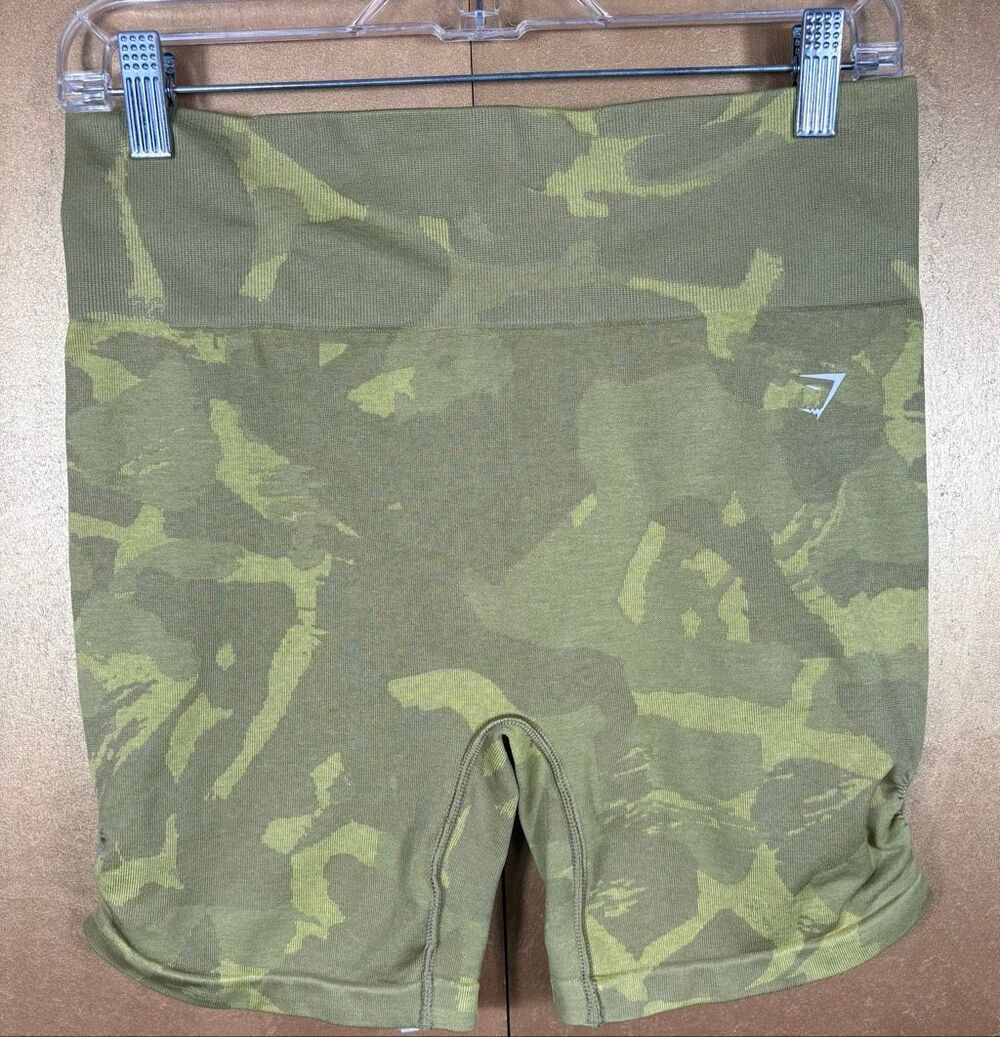 Gymshark adapt camo shorts size XL